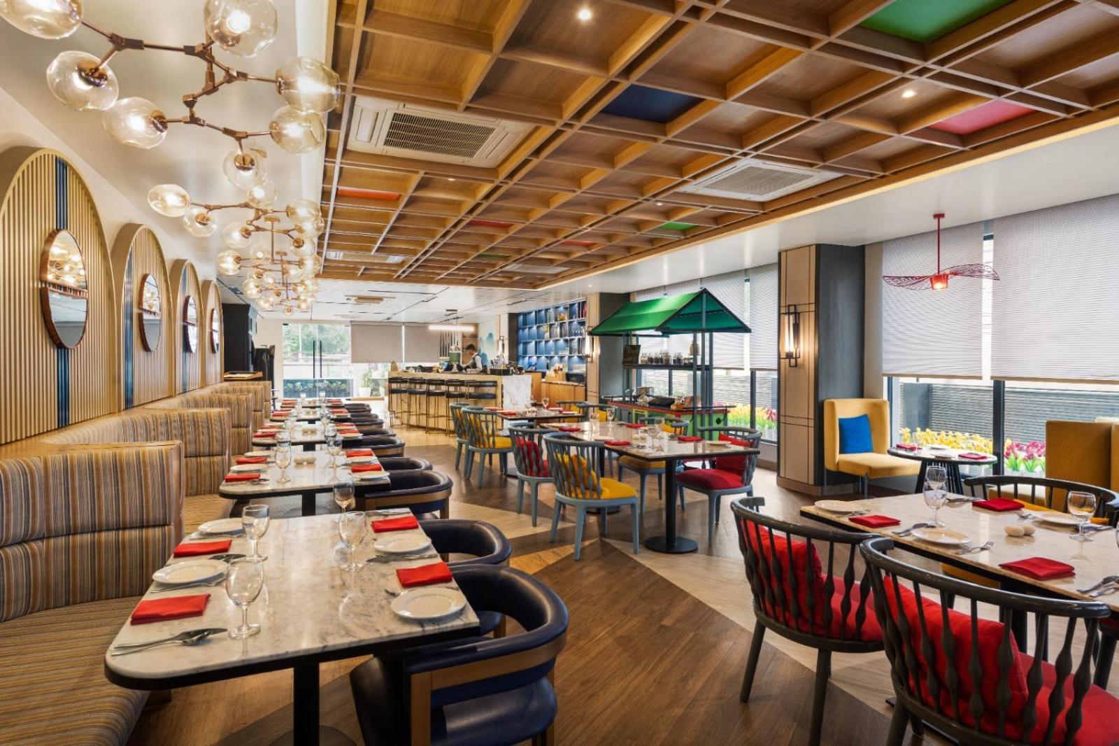 Ramada Encore By Wyndham Siliguri Sevoke Road Dış mekan fotoğraf